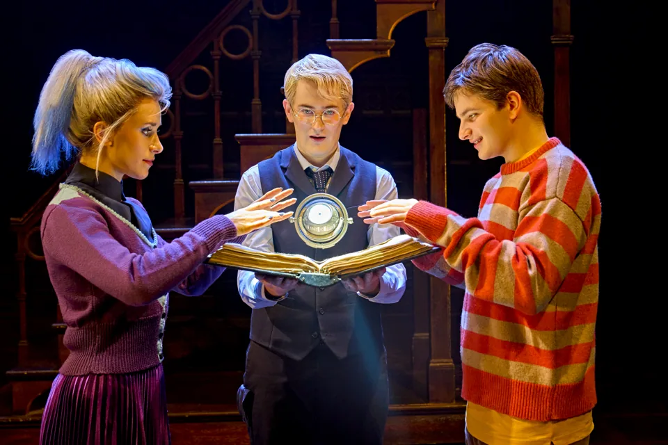 Delphi, Scorpius and Albus reach for a glowing device, Cursed Child, Palace Theatre